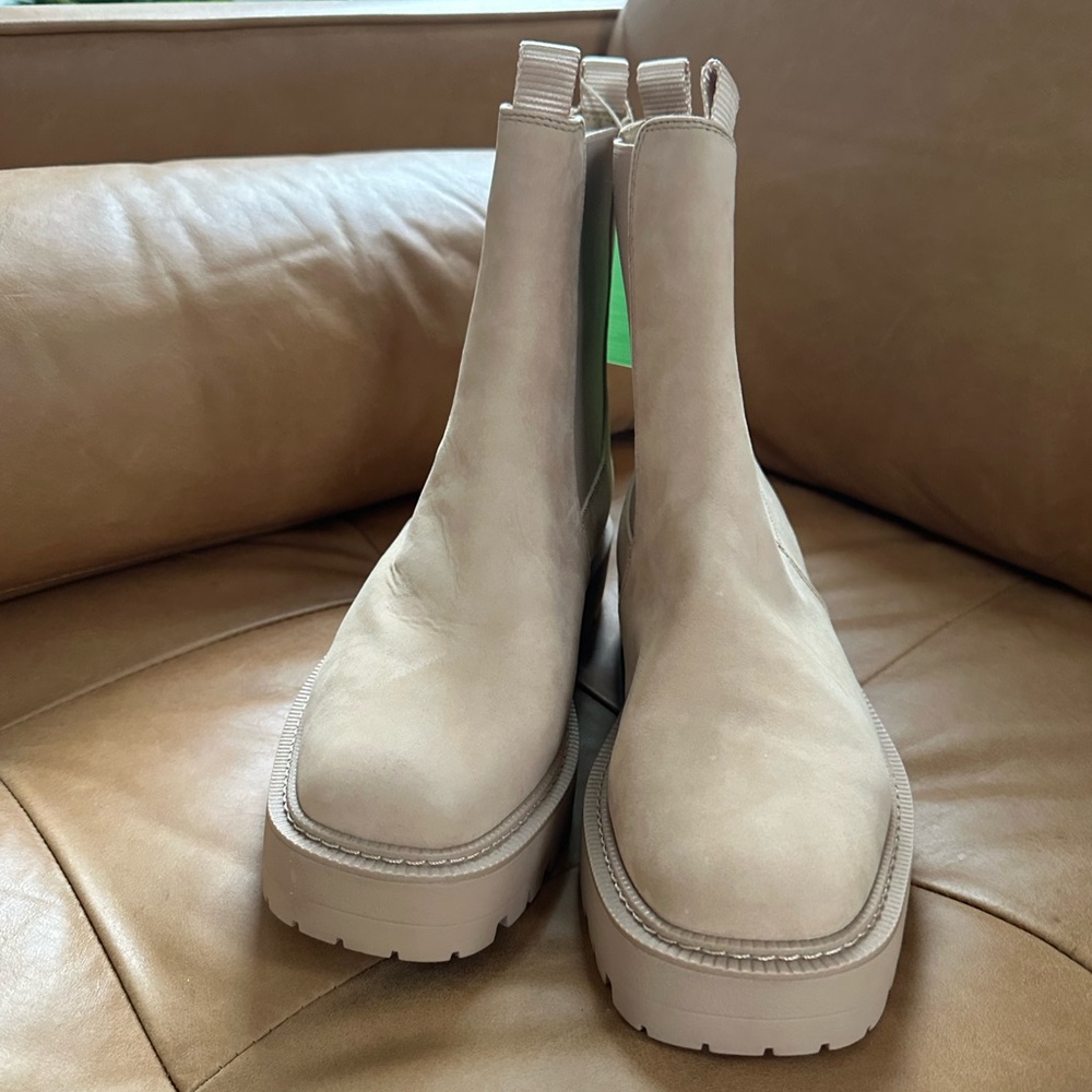 Sam Edelman Chelsea Boots - Picture 4 of 4